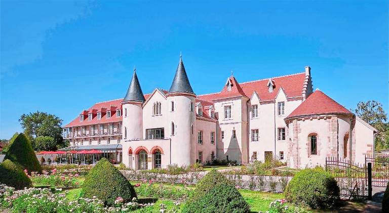 Chateau Saint-Jean, Relais & Chateaux in Montlucon