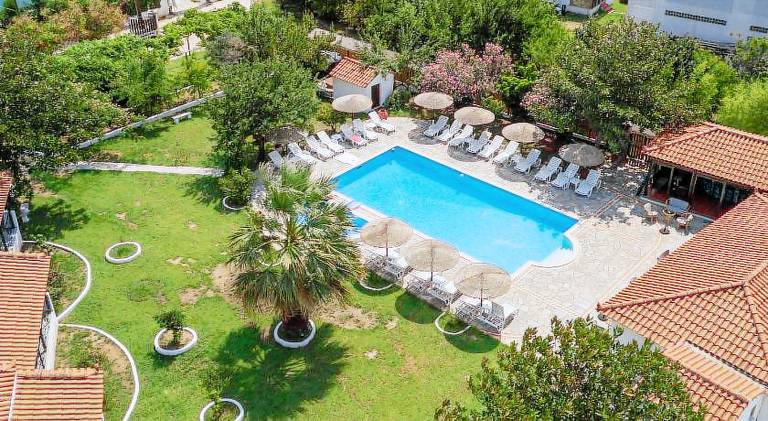 STRAWBERRY Skiathos — photo 4