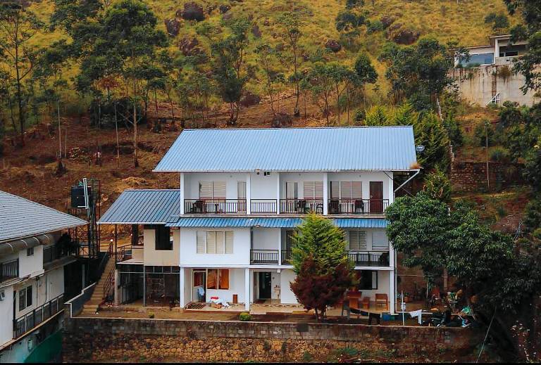 Rock And Mist Munnar House Resort in Devikolam