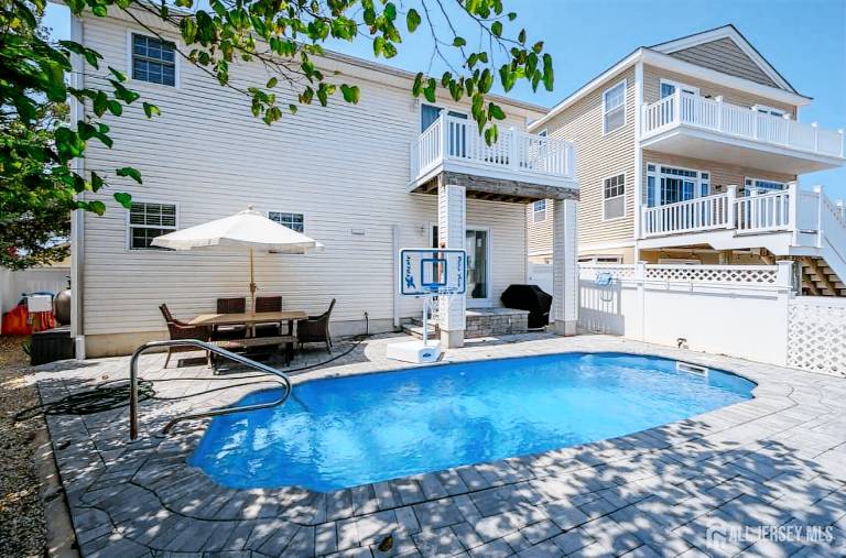 House  Manahawkin