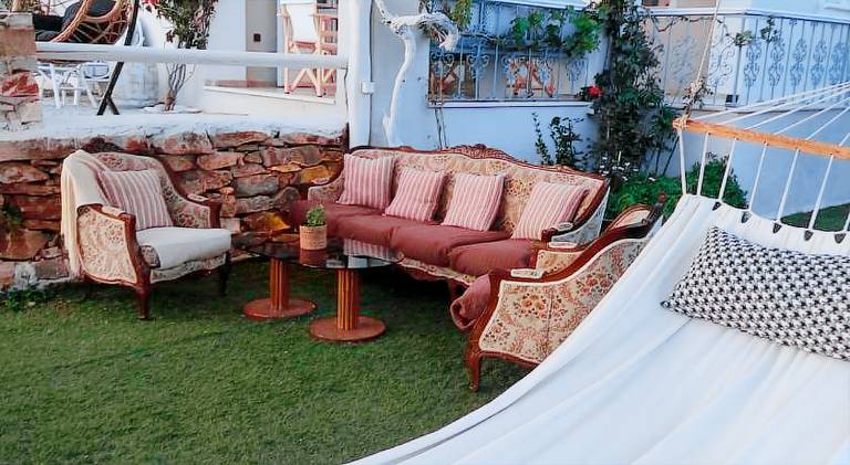 Vacation home with yard & patio | Pets allowed — photo 5