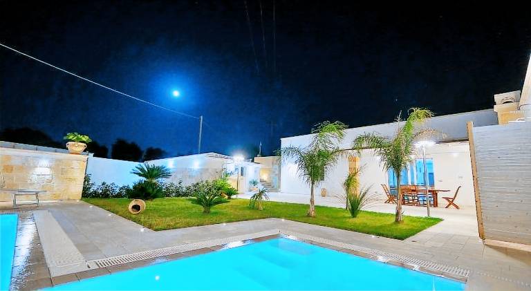 Villa with pool & jacuzzi | Dogs allowed in Gagliano del Capo