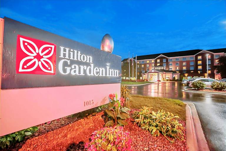 Hilton Garden Inn Green Bay in Lam