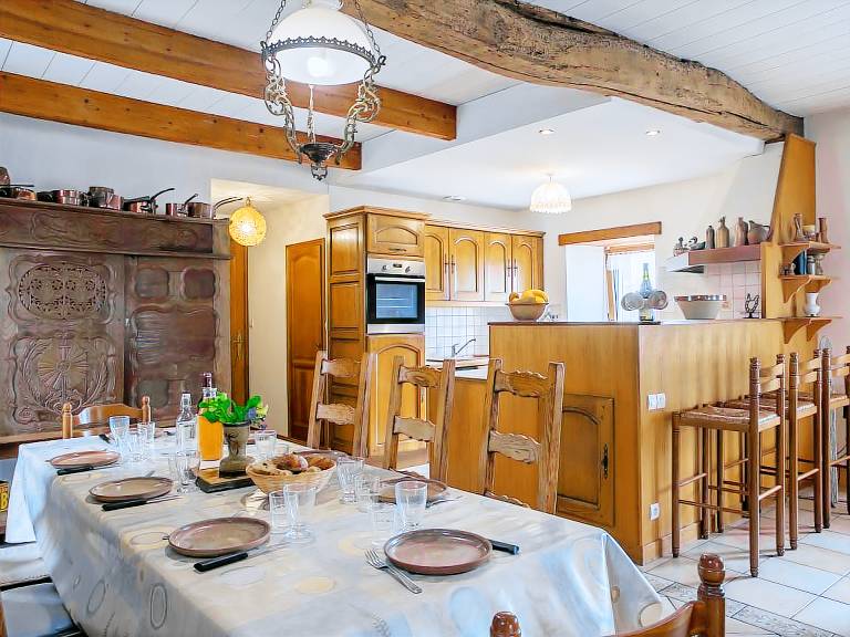 Fully equipped beautiful vacation home with terrace, barbecue & yard | Dogs allowed — photo 2