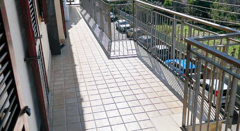 Holiday apartment with patio & barbeque — photo 4