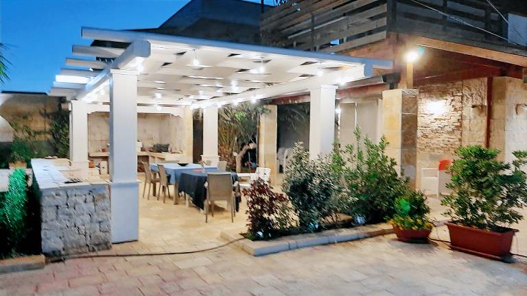 Fully equipped lovely villa with BBQ, private pool & garden | Close to the beach | Pets are welcome — photo 2