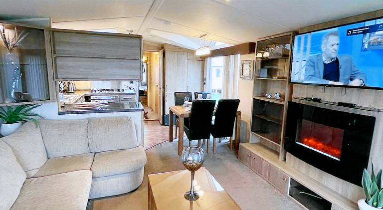 Rental apartment with 2 rooms for 6 persons — photo 2