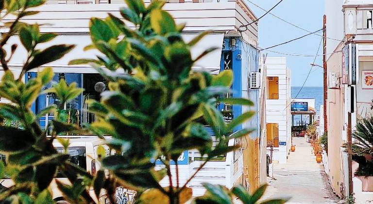Pleasant apartment with terrace | Beach nearby | Pets are welcome in Chania
