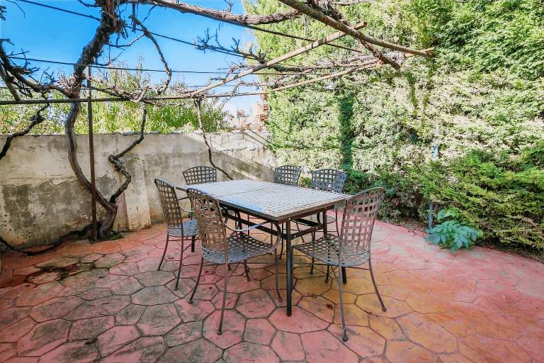 House with fast internet, garden & barbecue — photo 2