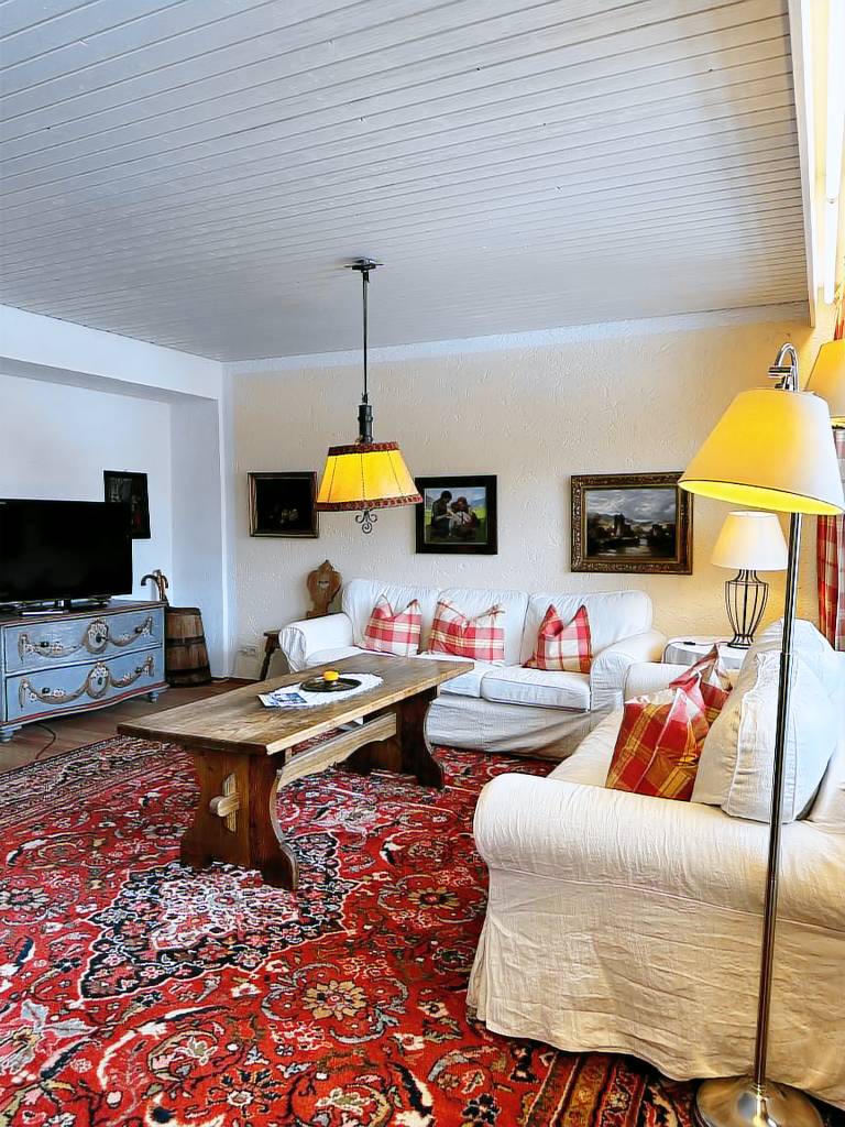 Child-friendly nice rental apartment with patio, pool & sauna | Pets are welcome in See