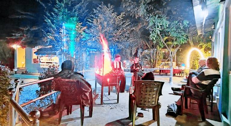 Hotel Rhino Land-Sauraha Family Home — photo 2