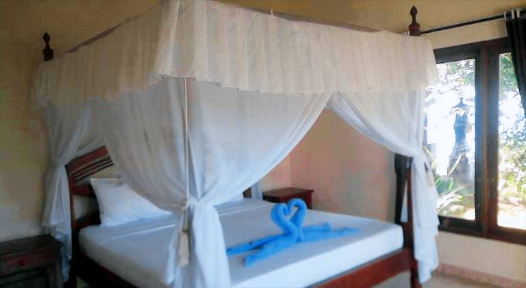 Warung Pantai Bungalows — photo 2