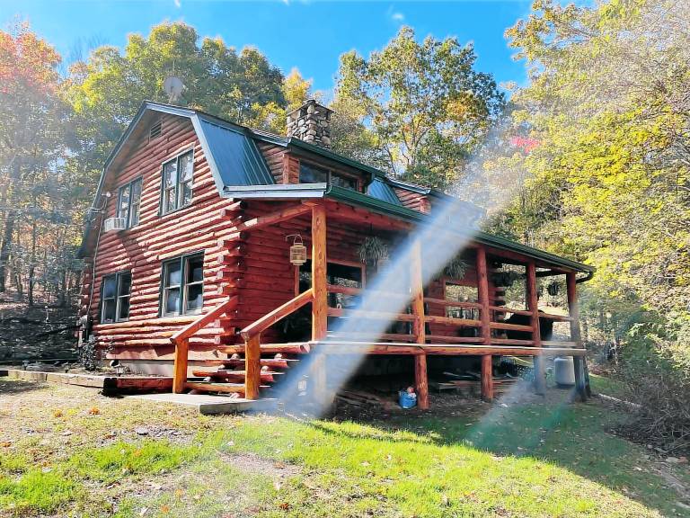 Cabin  Danbury