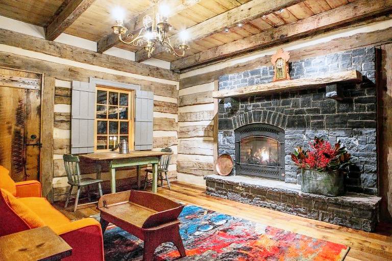 Bed and breakfast  Staunton