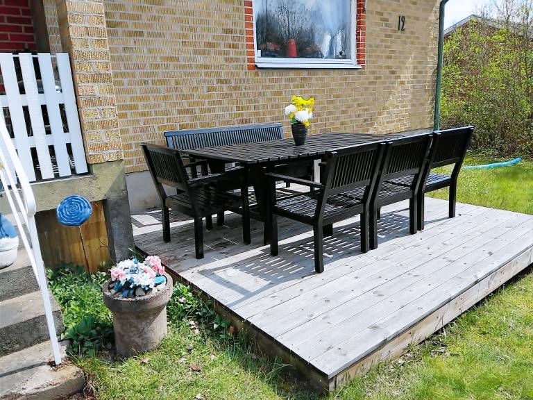 House with patio, yard & barbeque — photo 4