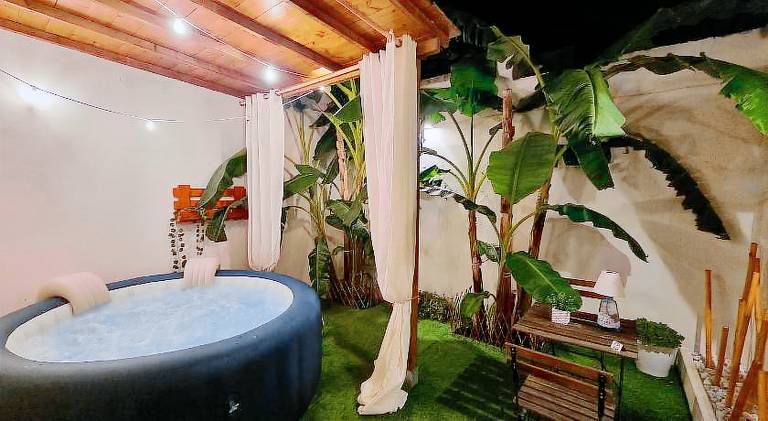 Wonderful rental apartment with patio, garden & jacuzzi | Dogs allowed — photo 4