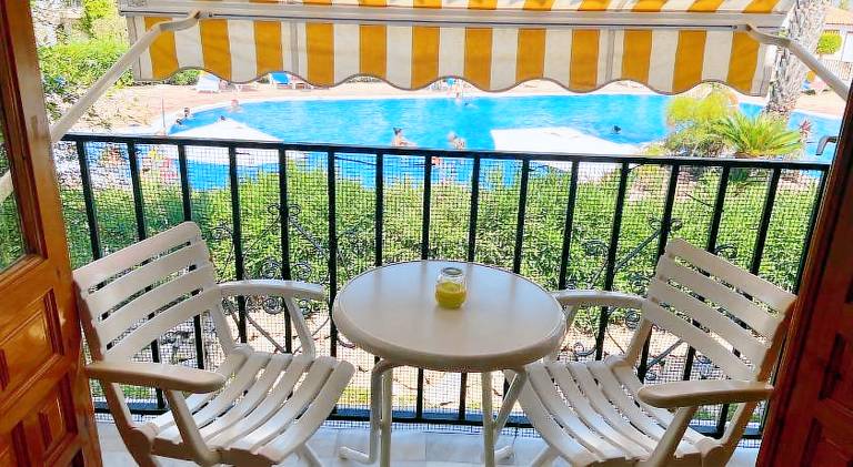 Rental apartment with garden, pool & terrace | Next to the beach | Pet-friendly in Vera