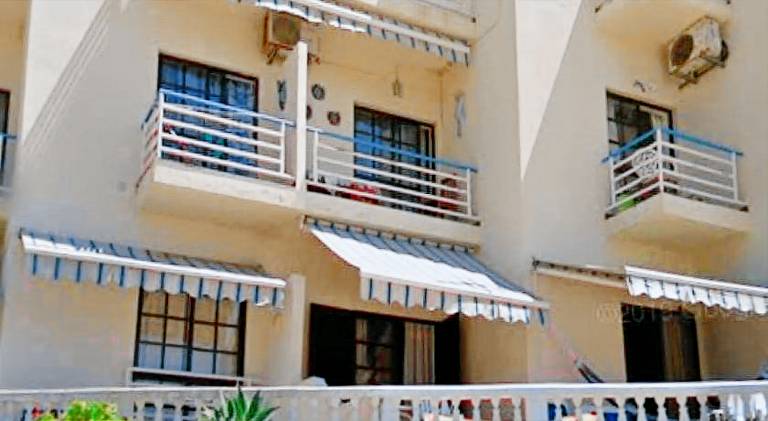 Holiday apartment with pool & hot tub — photo 4