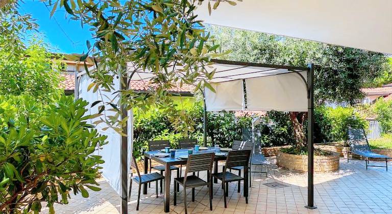 Holiday apartment with garden in Cattolica