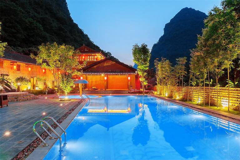 Resort  Yangshuo