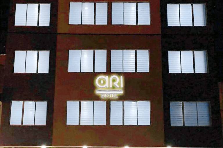 Ari Hotel