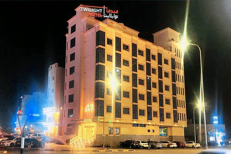 TWILIGHT HOTEL