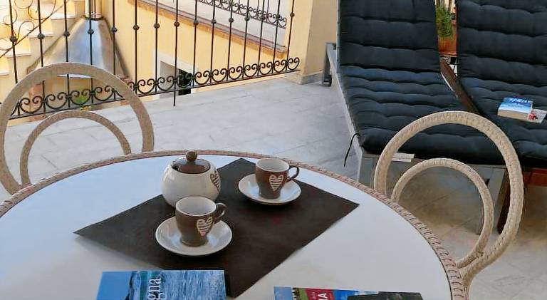 Wonderful rental apartment with patio | Pet-friendly — photo 2