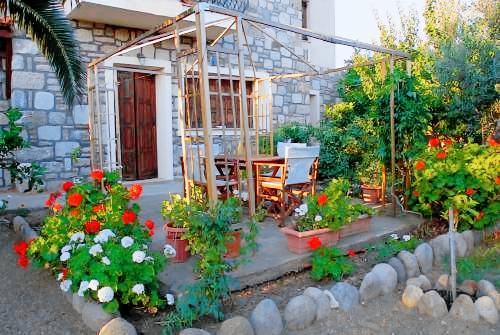 Pleasant apartment with terrace, hot tub & pool | Dogs allowed — photo 4