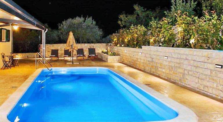 Spacious house with pool | Pets allowed — photo 3