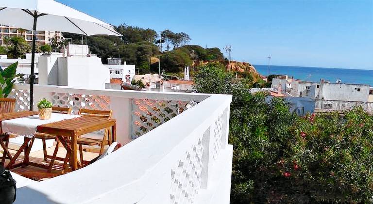 Fully equipped nice holiday apartment with patio, yard & private pool | Beach nearby | Suitable for remote work | Pets allowed — photo 4