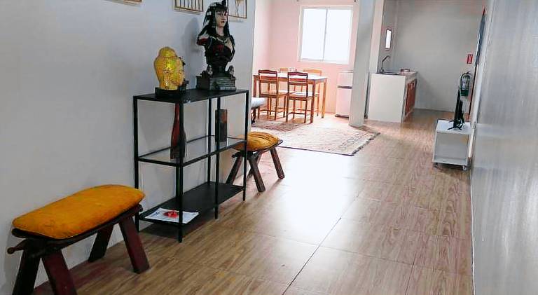 Apartment with 1 room for 4 persons in Makati