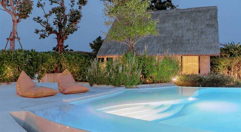 Farm with garden, terrace & pool — photo 4
