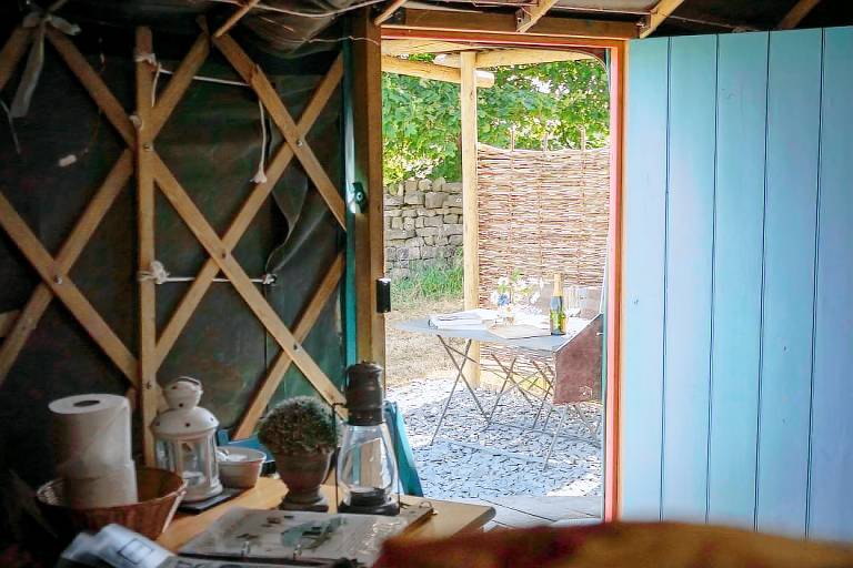 Stunning Yurts Nestled into Meadow near Masham, England — photo 3