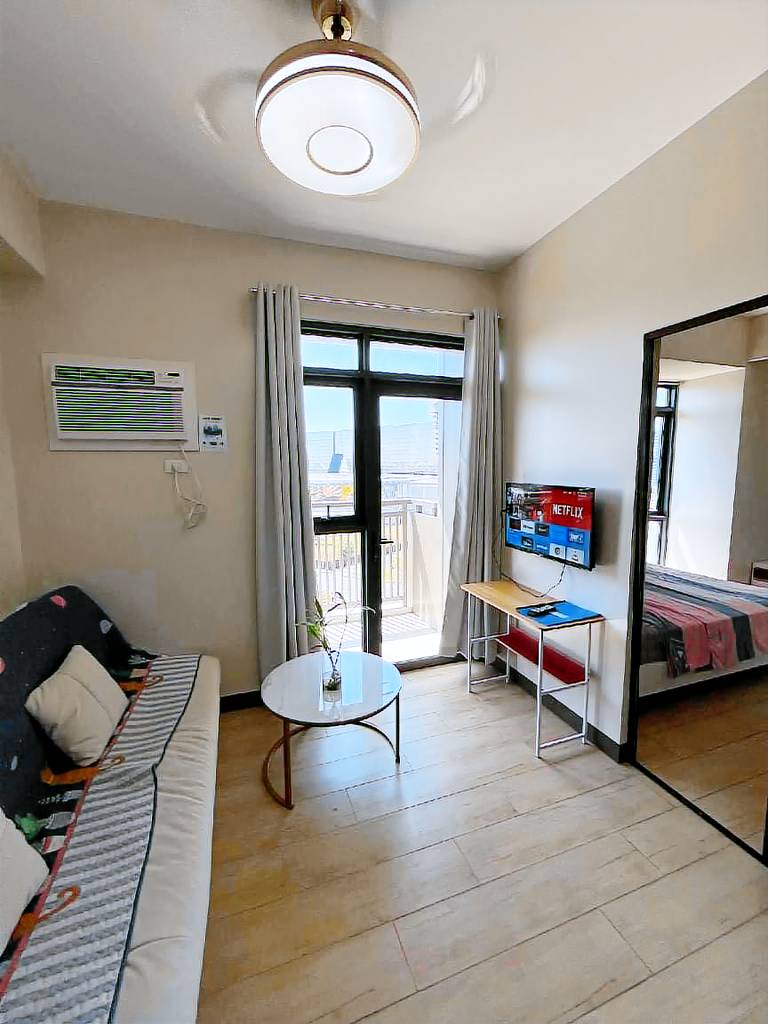 Seaview MOA Family Suite WIFI Netflix Okada GENTRY MANOR 8A in Pasay