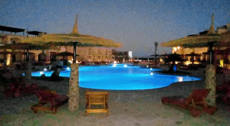 Holiday apartment with pool — photo 3