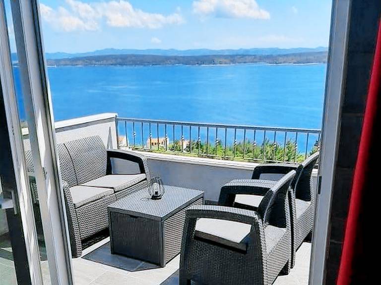 Ferienwohnung in Zavala f&uuml;r max. 4 Personen