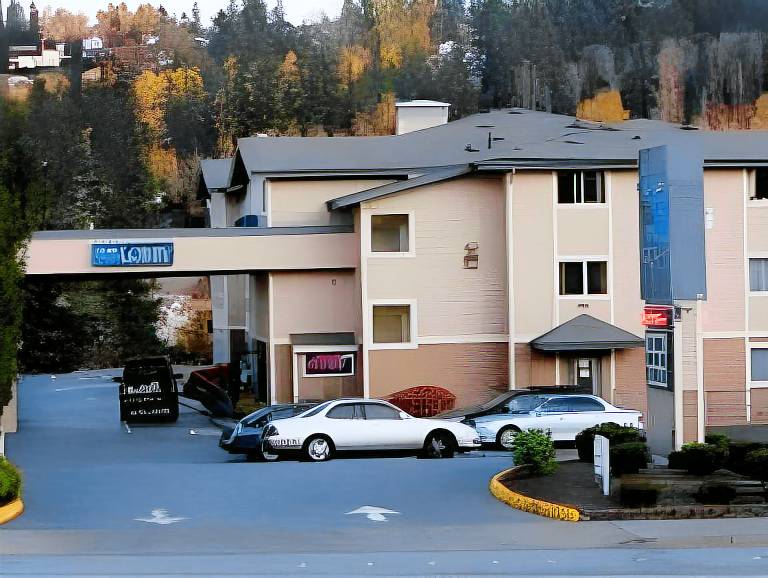 Bay City Inn