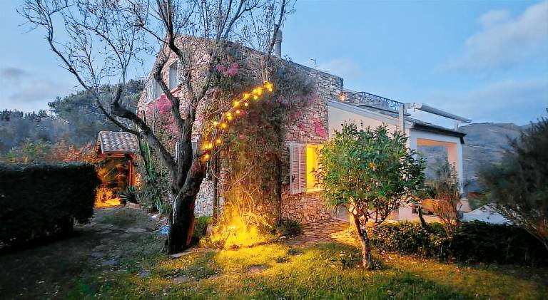 Villa with garden & terrace in Ascea