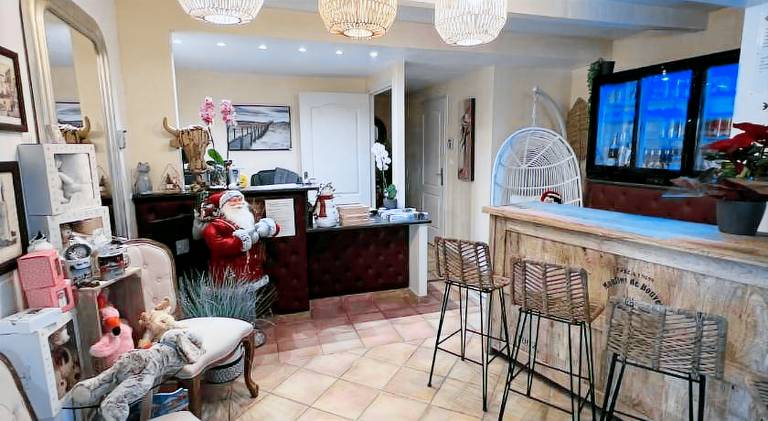 Hotel Le Medieval - Parking inclus & accueil velo — photo 4