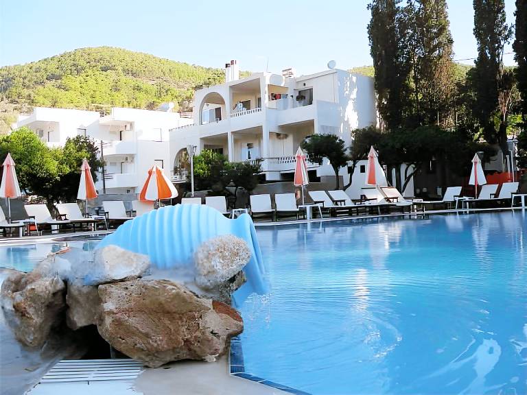 Εξυπηρετούμενο διαμέρισμα Poros