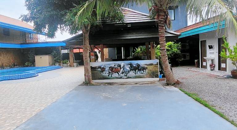 Hua hin pool view — photo 5