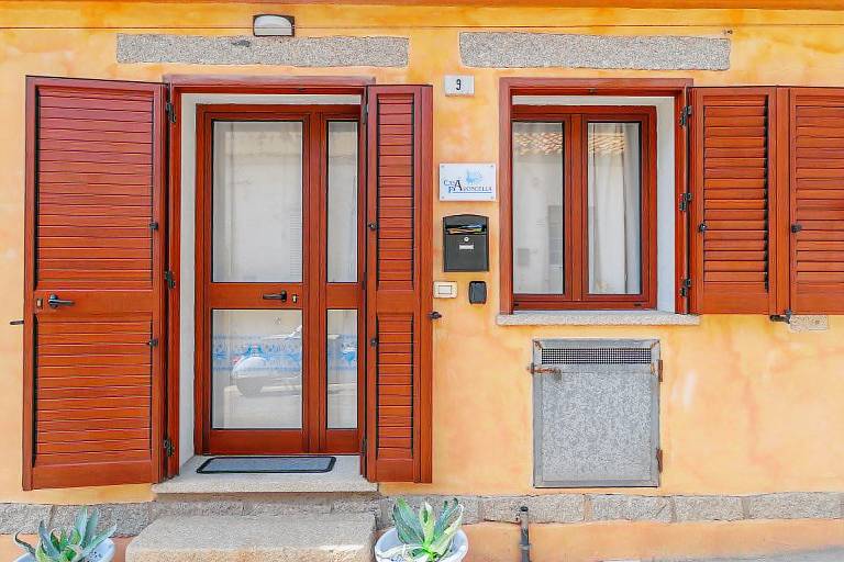 Family-oriented holiday apartment with garden, patio & BBQ | Sea view | Pets are welcome — photo 4