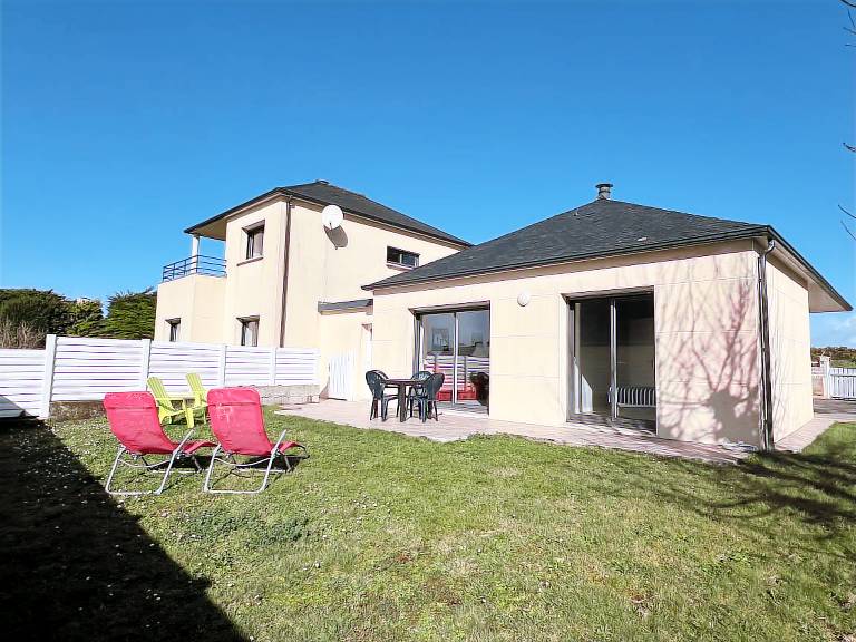 Fully equipped house with grill & garden | Beach view | Close to the beach | Pets are welcome — photo 3