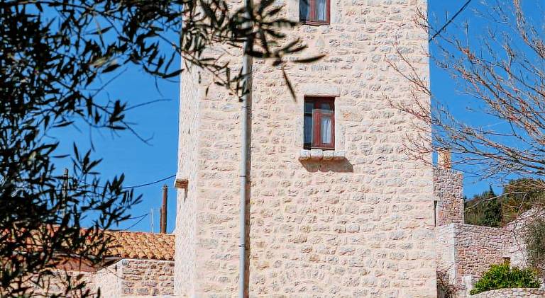 Holiday apartment with 2 rooms for 3 persons in East Mani