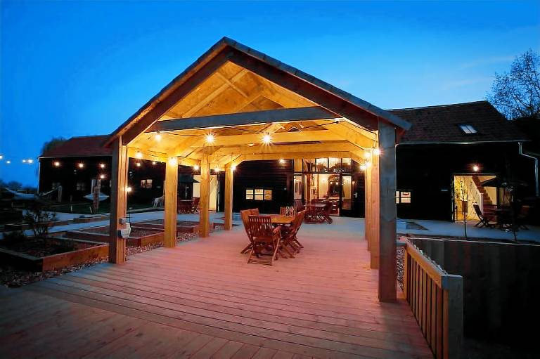 Creeksea Place Barns