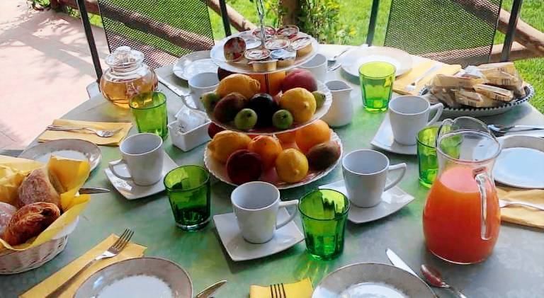 Villa with jacuzzi & pool — photo 5