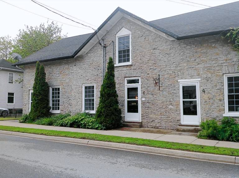 House  Picton