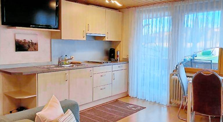 Vacation home with garden & grill — photo 3