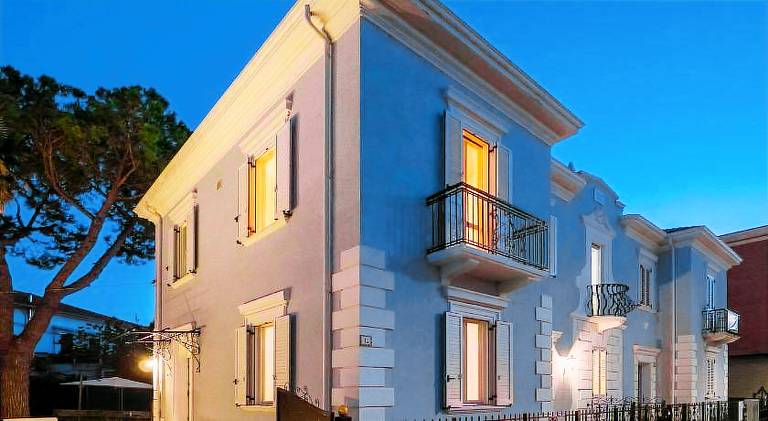 B&B VILLA TOZZA in Senigallia