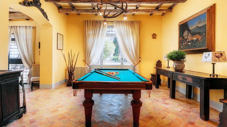 Villa with barbecue, hot tub & private pool | Pool view — photo 4